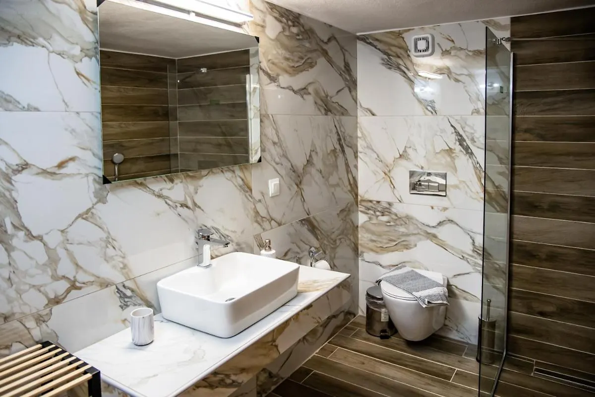 Ango First Floor Apartment יוון